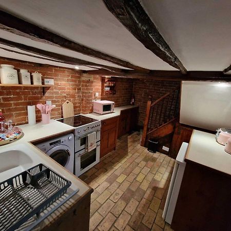 Two Bedroom Grade Ll Cottage At Az Luxury Stays Honey Horsefield With Wifi And Free Parking Hundon Kültér fotó